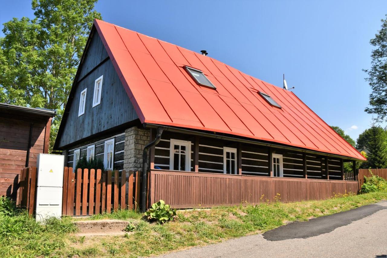 Villa Chaloupka u lišáka Snezne  Esterno foto