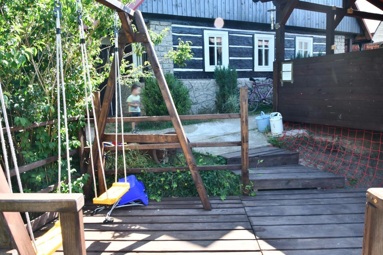 Villa Chaloupka u lišáka Snezne  Esterno foto