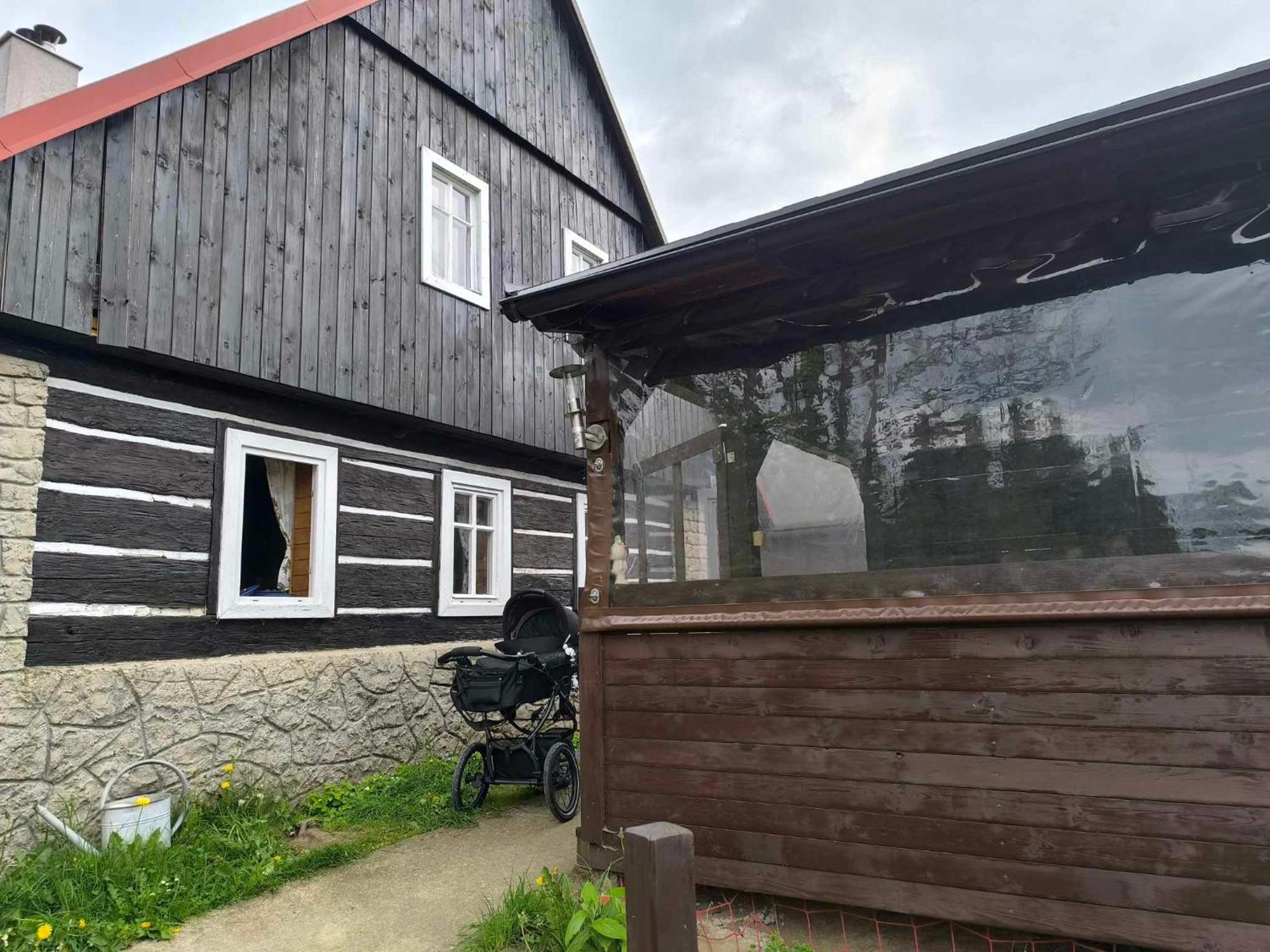 Villa Chaloupka u lišáka Snezne  Esterno foto